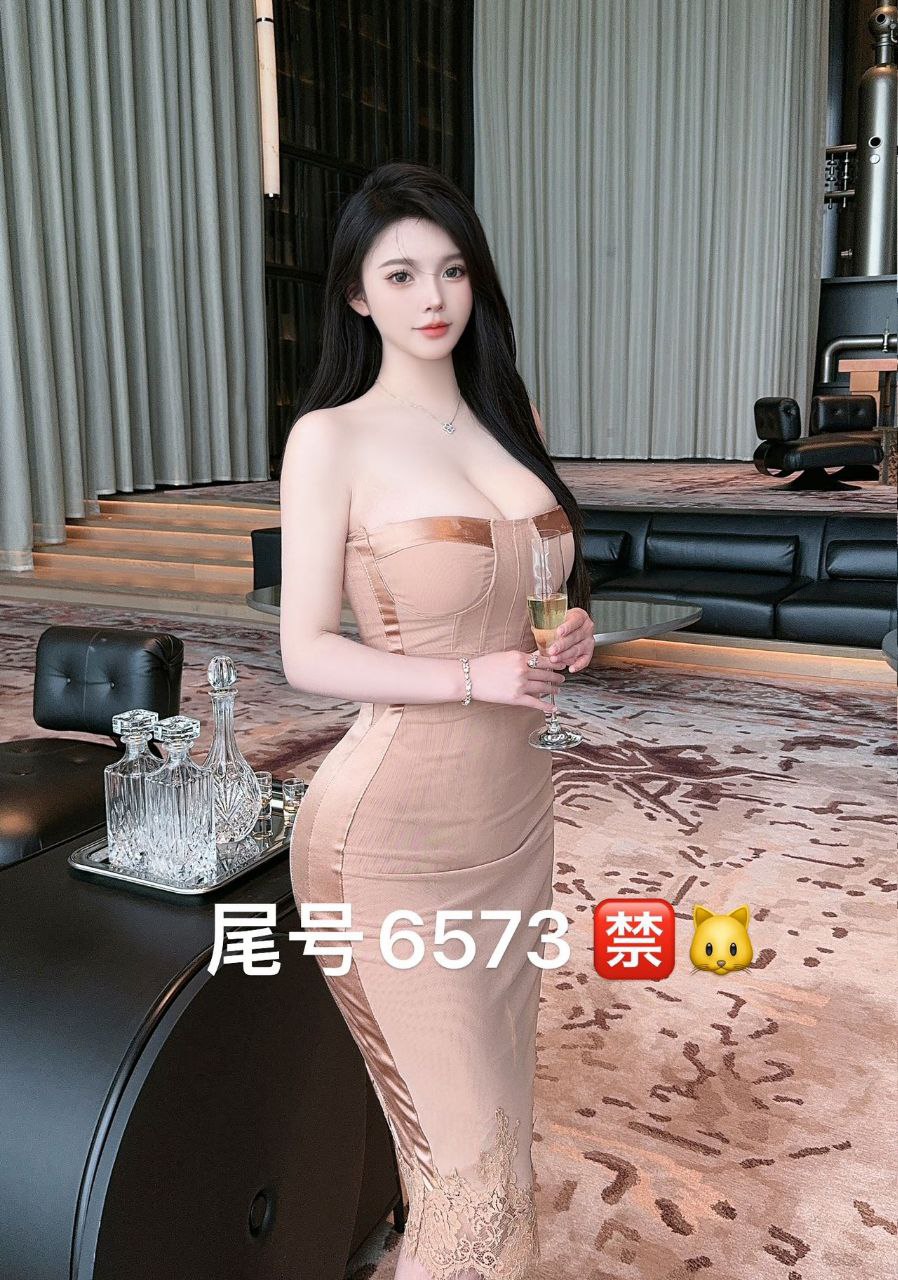 上海后花园茶室环境-休息区沙发实拍